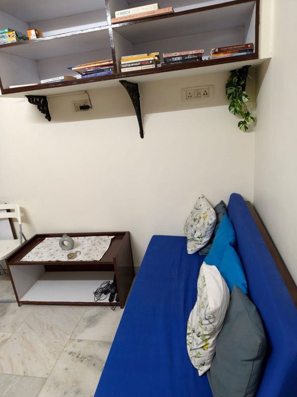 1 BHK + Pooja Room Apartment For Rent in Bandra West