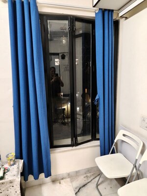  1 BHK Apartment at Bandra West – for Rent