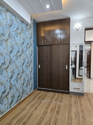 Room in 3 BHK Apartment at APS Platinum Towers, Pir Machalla – for Sale