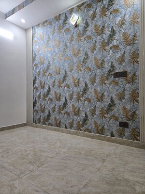 Room in 3 BHK Apartment at APS Platinum Towers, Pir Machalla – for Sale