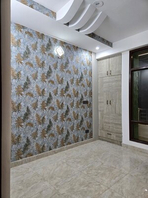 Room in 3 BHK Apartment at APS Platinum Towers, Pir Machalla – for Sale