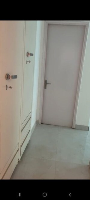 Building Lobby in 4 BHK Builder Floor at Sector 82 – for Rent