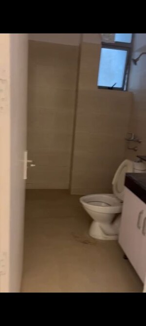 4 BHK Builder Floor For Rent in Sector 82