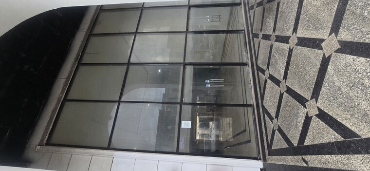 Balcony, omaxe-sun Commercial Showroom 1000 Sq.Ft. In Sector 79 Faridabad 10205125