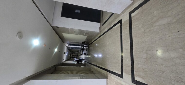 undefined, omaxe-sun Commercial Showroom 1000 Sq.Ft. In Sector 79 Faridabad 10205125