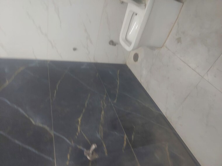 Bathroom, indira nagar Commercial Office Space 1500 Sq.Ft. In Indira Nagar Lucknow 10205218