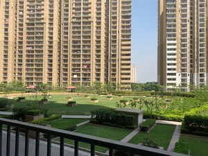 2 BHK Apartment For Rent in Tata Eureka Park, Sector 150