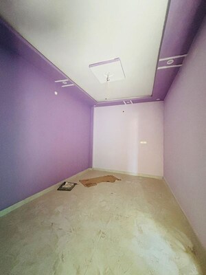 Room in 3 BHK Independent House at Mohan Road – for Sale