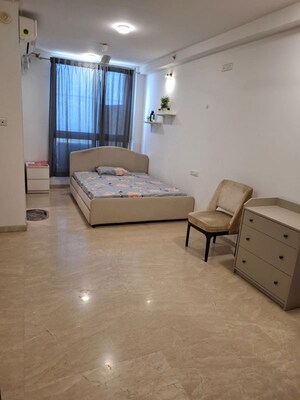 Room in Studio Apartment at Hiranandani Estate Solitaire C, Ghodbunder Road – for Rent