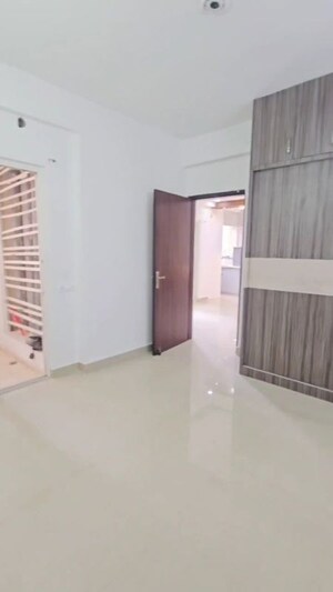 Room in 2.5 BHK Apartment at Fusion Homes, Tech Zone 4 Greater Noida – for Sale