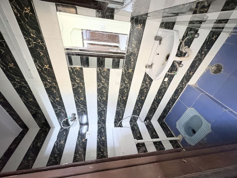 Exterior View, panchsheel vihar 2 Bedroom 70 Sq.Yd. Builder Floor In Panchsheel Vihar Delhi 10201130