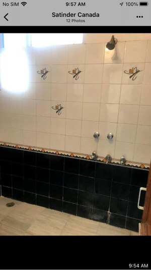 Bathroom in 3 BHK Builder Floor at Sector 44 – for Rent