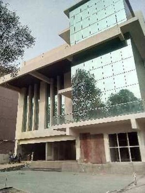  Office Space in IT/SEZ For Rent in Sector 20