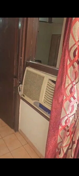 Furnished Amenities in 2 BHK Builder Floor at Sector 21 – for Rent