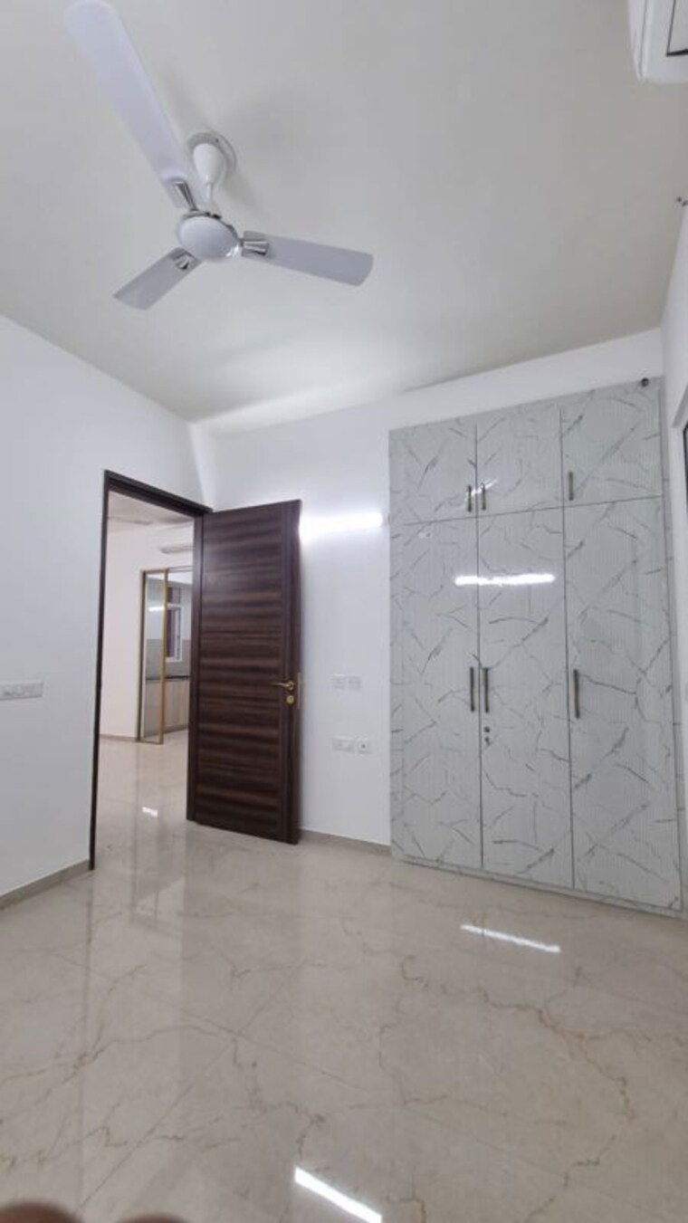 Room, smart-world-orchard 3 Bedroom 1590 Sq.Ft. Builder Floor In Sector 61 Gurgaon 10205271