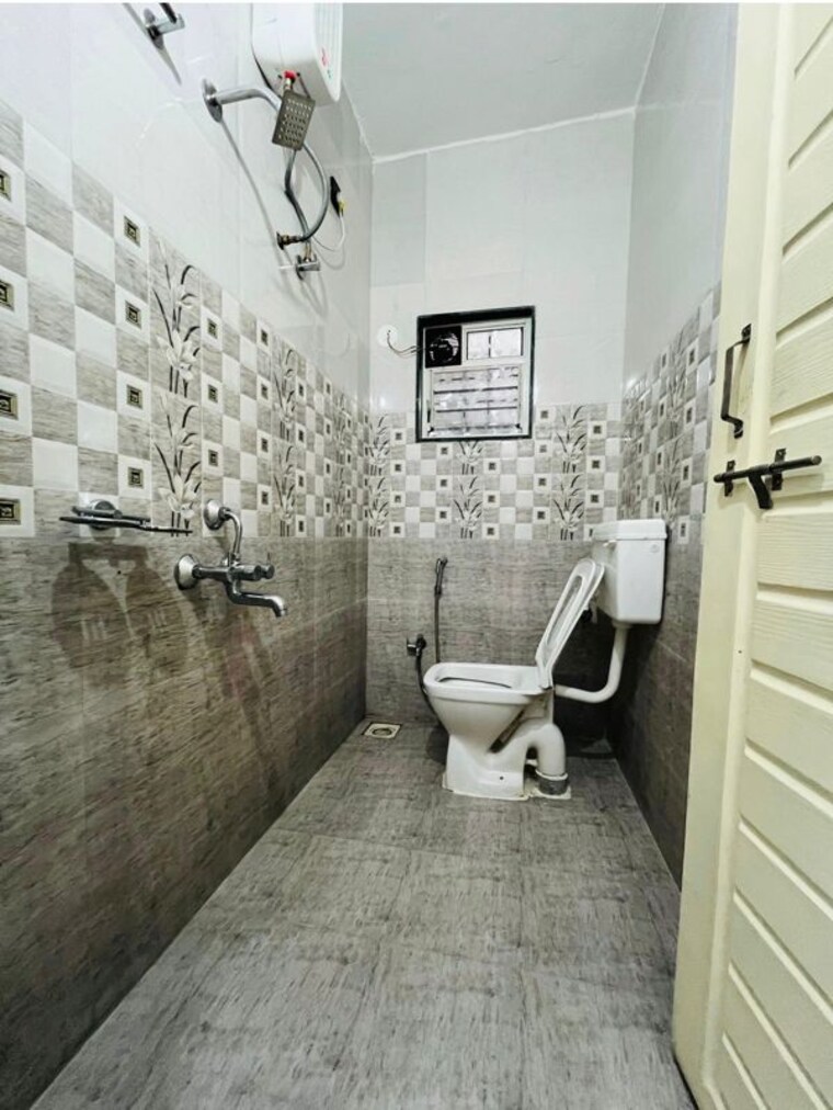 Bathroom, wadgaon sheri 1 Bedroom 624 Sq.Ft. Independent House In Wadgaon Sheri Pune 10205272