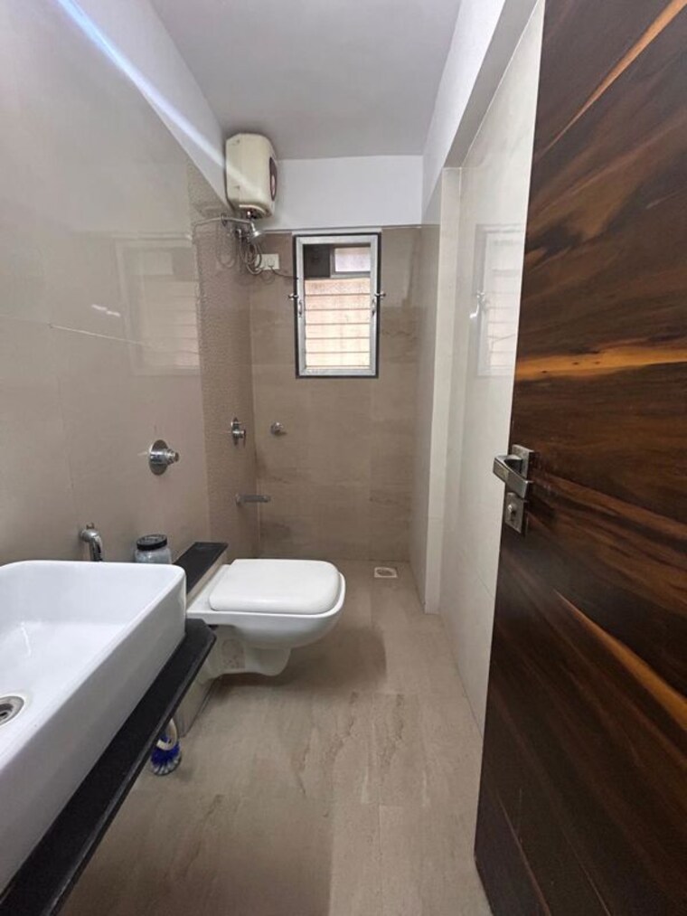 Bathroom, shree-hanumant-apartment 1 Bedroom 500 Sq.Ft. Apartment In Vile Parle East Mumbai 10205284