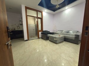 1 BHK Builder Floor For Rent in Sector 43