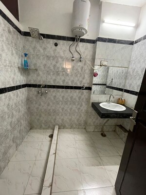 Bathroom in 3.5 BHK Builder Floor at Sushant Lok 3, Sector 57 – for Sale