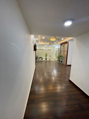 Building Lobby in 3.5 BHK Builder Floor at Sushant Lok 3, Sector 57 – for Sale