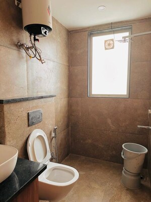 Bathroom in 1 BHK Builder Floor at Sector 39 – for Rent