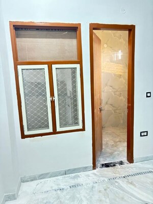 Room in 3.5 BHK Independent House at NSG Black Cat Enclave, Chi Ii Greater Noida – for Rent