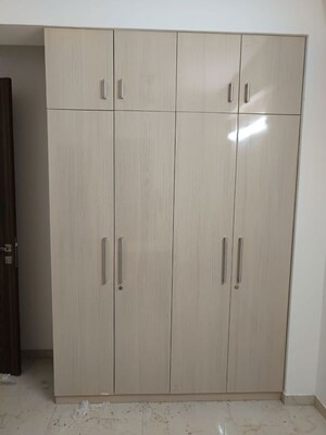 Bathroom in 3 BHK Apartment at Signature Global City 63A, Sector 63a – for Rent