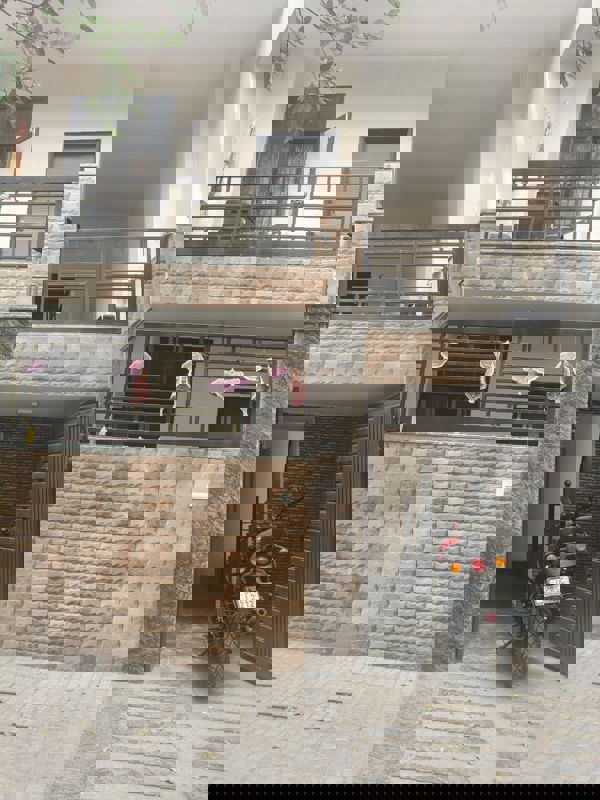 3.5 BHK + Servant Room 58 Sq.Mt. Independent House in Shramik Kunj Noida