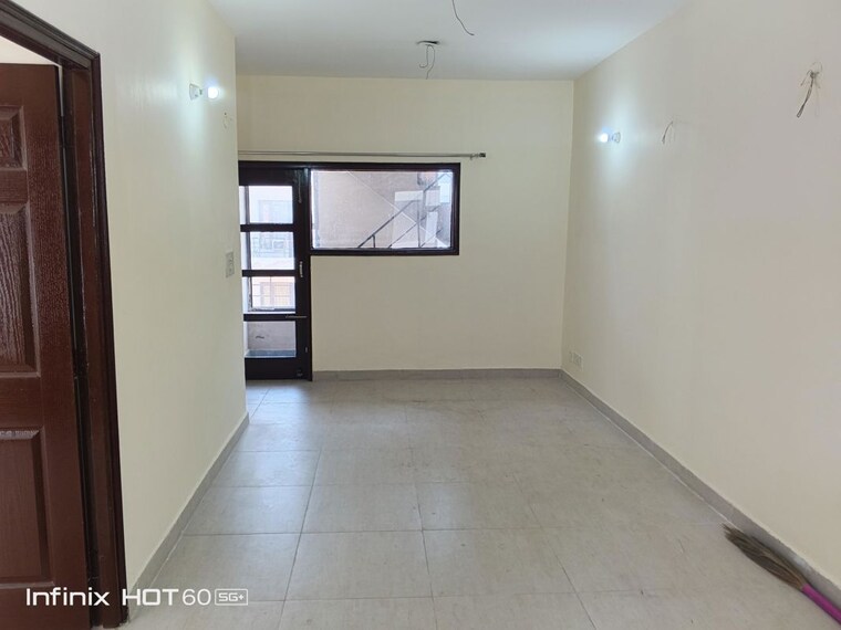 Room, sector 110 2 Bedroom 1125 Sq.Ft. Apartment In Sector 110 Mohali 10205428
