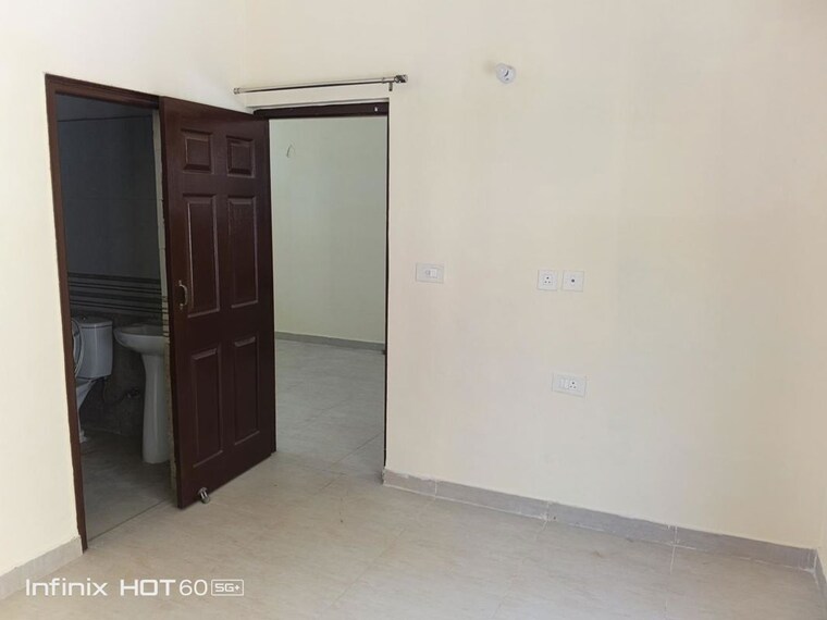 Room, sector 110 2 Bedroom 1125 Sq.Ft. Apartment In Sector 110 Mohali 10205428