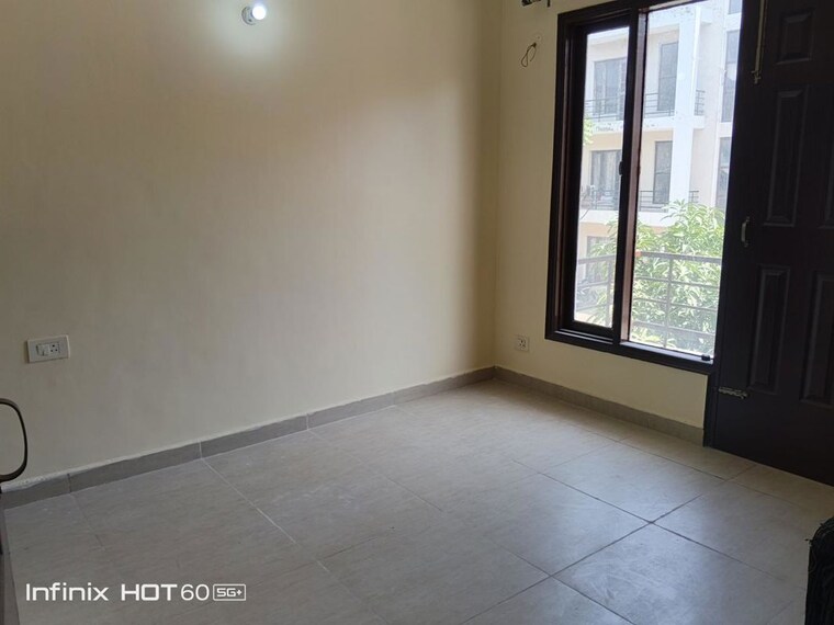 Room, sector 110 2 Bedroom 1125 Sq.Ft. Apartment In Sector 110 Mohali 10205428