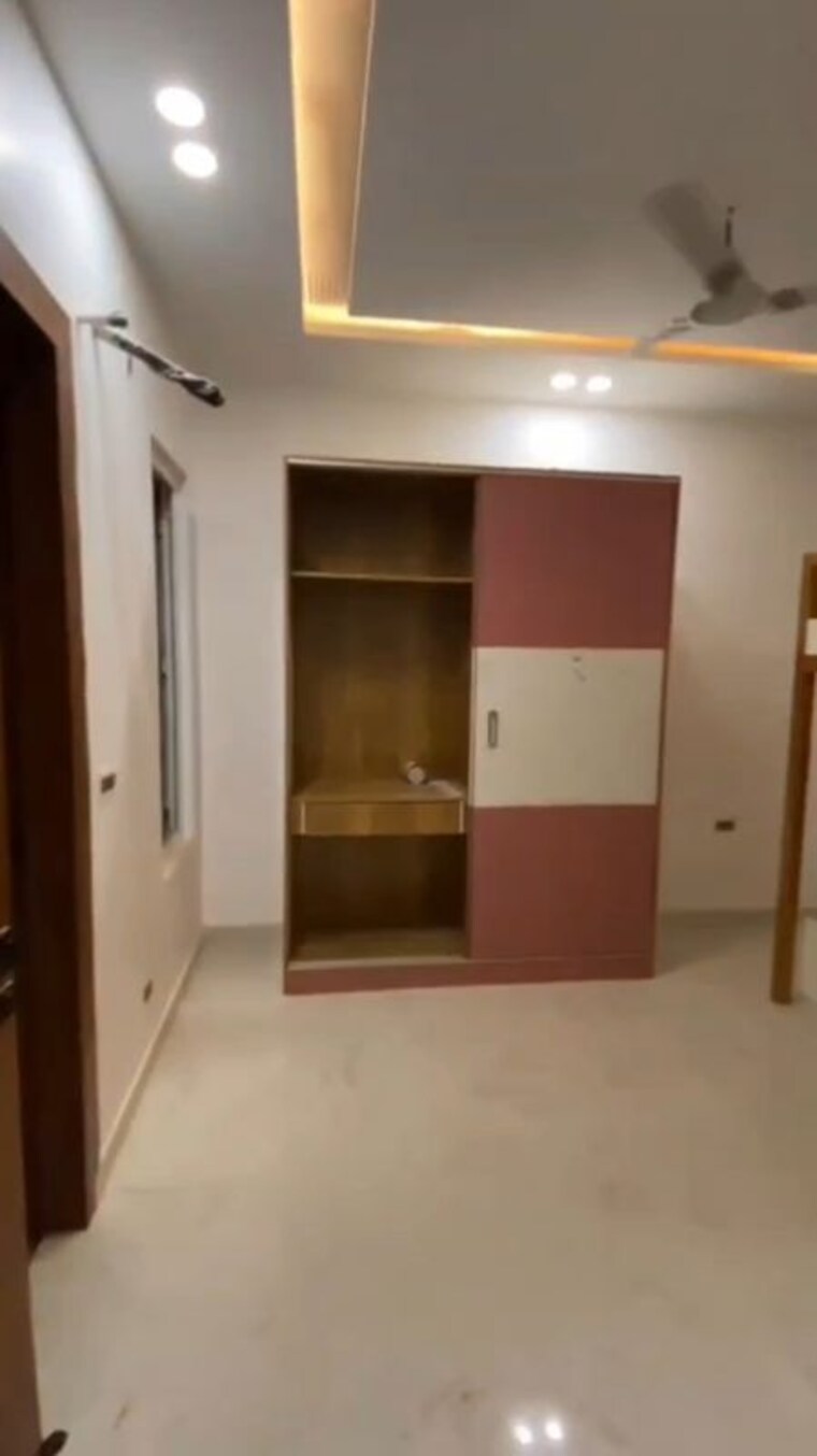 undefined, sector 107 3 Bedroom 1650 Sq.Ft. Builder Floor In Sector 107 Noida 10205431