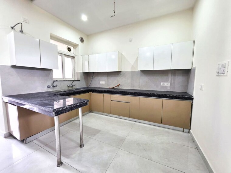 Kitchen, dhakoli 2 Bedroom 1100 Sq.Ft. Apartment In Dhakoli Zirakpur 10205437