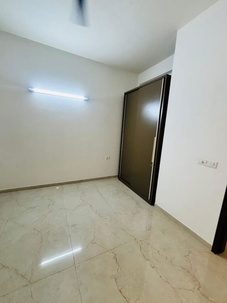 Room, smart-world-orchard 2 Bedroom 1250 Sq.Ft. Apartment In Sector 61 Gurgaon 10205459