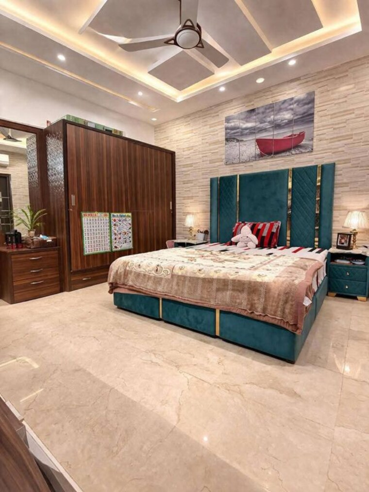 Bedroom, sector 125 5 Bedroom 130 Sq.Yd. Independent House In Sector 125 Mohali 10205484