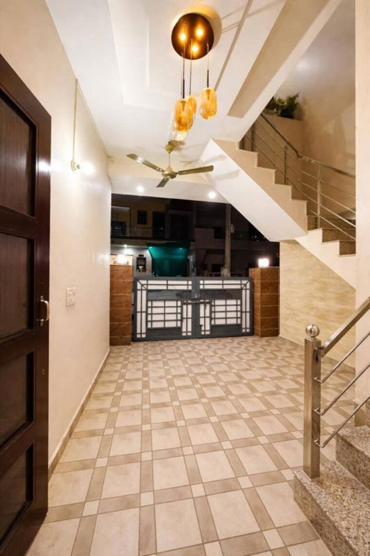 undefined, sector 125 5 Bedroom 130 Sq.Yd. Independent House In Sector 125 Mohali 10205484