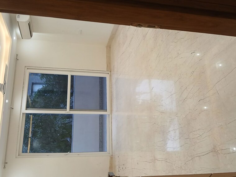 Room, auram-floor 3 Bedroom 2000 Sq.Ft. Builder Floor In South City 2 Gurgaon 10205487