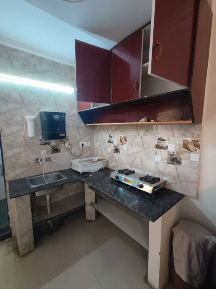 Kitchen, east of kailash 1 RK 470 Sq.Ft. Builder Floor In East Of Kailash Delhi 10205490