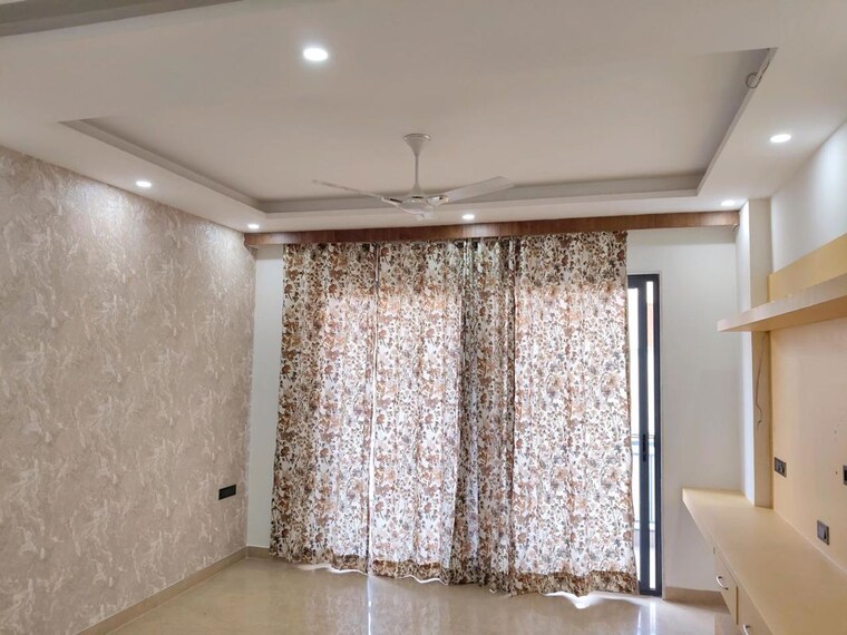 Living Room, auram-floor 2 Bedroom 1500 Sq.Ft. Builder Floor In South City 2 Gurgaon 10205495
