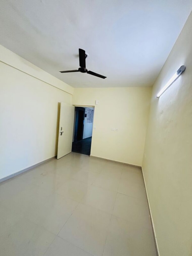 Room, pyramid-midtown 2 Bedroom 699 Sq.Ft. Apartment In Sector 59 Gurgaon 10205505