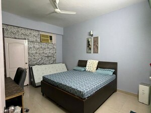 Bedroom in 3 BHK Builder Floor at Uppal Southend, Sector 49 – for Rent
