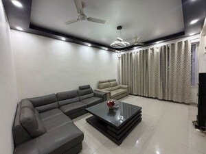Living Room in 3 BHK Builder Floor at SS Mayfield Gardens, Sector 51 – for Rent