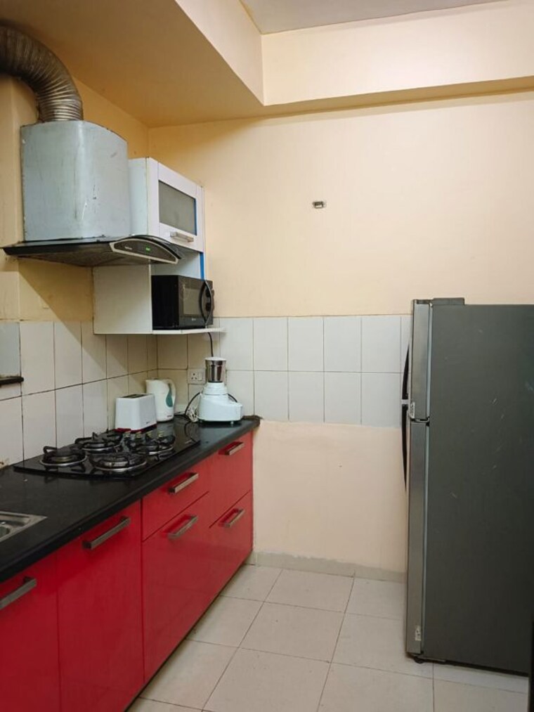 Kitchen, unitech-the-residences-gurgaon 3 Bedroom 1400 Sq.Ft. Builder Floor In Sector 33 Gurgaon 10205515