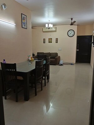 Master Bedroom in 3 BHK Builder Floor at Unitech The Residences Gurgaon, Sector 33 – for Rent