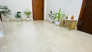 Room in 4 BHK Builder Floor at Unitech Espace Nirvana Country, Sector 50 – for Rent