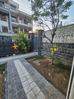 4 BHK + Servant Room Builder Floor For Rent in Elan Nirvana