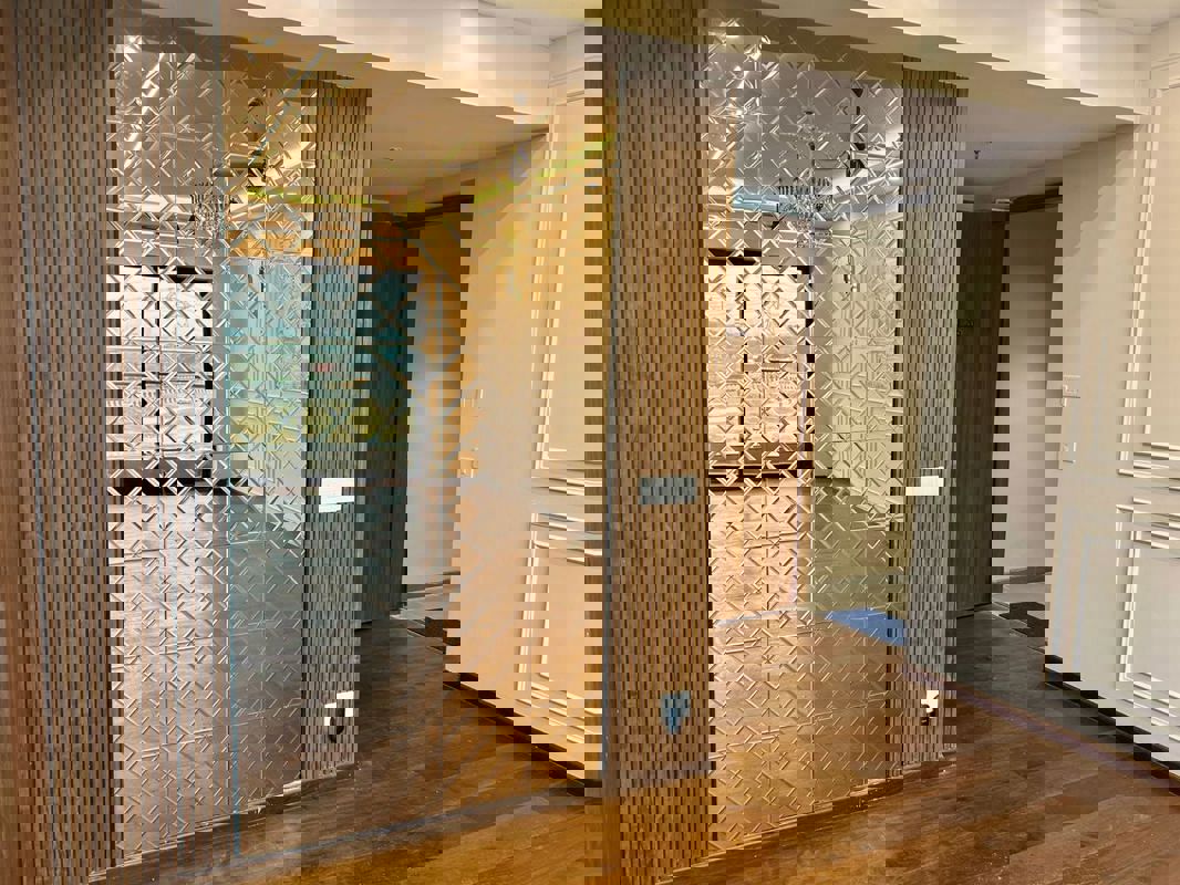 4 BHK + Servant Room 4000 Sq.Ft. Builder Floor in Baani Square