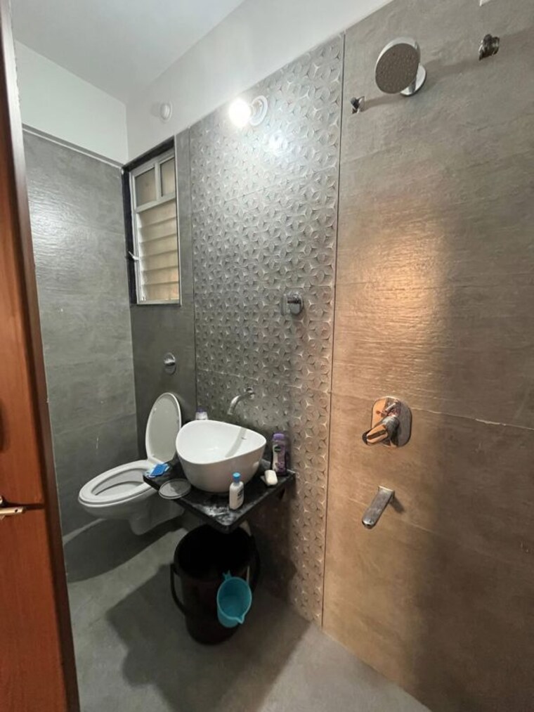 Bathroom, pantheon-acorn-park-phase-1 2 Bedroom 727 Sq.Ft. Apartment In Wakad Pune 10205562