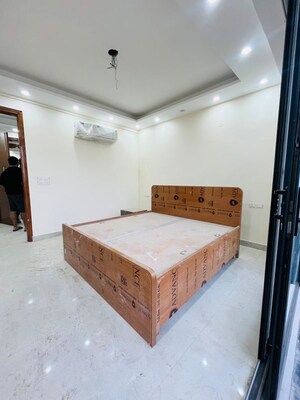 Bedroom in 1 BHK Builder Floor at Sector 52 – for Rent