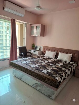 Bedroom in 2 BHK Apartment at Sankalp II, Malad East – for Rent